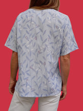 Charger l'image dans la galerie, Blouse vintage Molly - Fleuri parme. Taille XL, 42, 44.