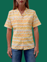 Charger l'image dans la galerie, Chemisier vintage Éléa - Jaune imprimé graphique en coton. Taille S, 36, 38. Besafinad Paris. Made in France.