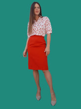 Charger l'image dans la galerie, Chemisier vintage Rebecca - Fleuri rouge. Taille M, 38, 40. Fabriqué en France.