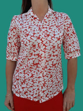 Charger l'image dans la galerie, Chemisier vintage Rebecca - Fleuri rouge. Taille M, 38, 40. Fabriqué en France.