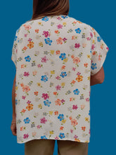 Charger l'image dans la galerie, Chemisier vintage Marjolène - Imprimé floral. Taille XXL, 44, 46. Françoise de France