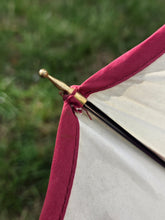 Charger l'image dans la galerie, 📿🍍Parapluie Alice - Grand modèle bicolore bordeaux et blanc. Breaker.