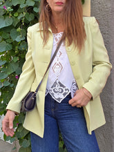 Charger l'image dans la galerie, Blazer long vintage Béatrix - Vert anis. Taille S, 36, 38. Surabaya. Made in France