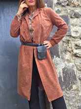 Charger l'image dans la galerie, Trench vintage Florence - En suédine marron chocolat 70s. Taille L, 40, 42. Made in France