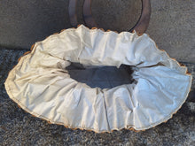 Charger l'image dans la galerie, Panier Géraldine- En fibres naturelles. Tressage ajouré et ondulé.