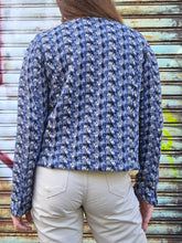 Charger l'image dans la galerie, Veste 'seconde' Lola - Imprimé graphique bleu, noir et gris. Taille L, 40, 42. Esprit.