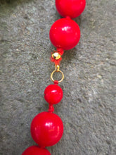 Charger l'image dans la galerie, Collier Carmen - Choker en perles rouge vibrantes. Ras-de-cou