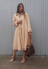 Charger l'image dans la galerie, Trench-Coat vintage Kamélia - Coupe Oversize. Beige. Taille M, 38, 40