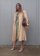 Charger l'image dans la galerie, Trench-Coat vintage Kamélia - Coupe Oversize. Beige. Taille M, 38, 40