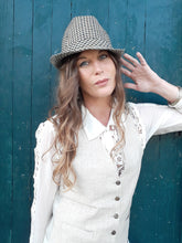 Charger l'image dans la galerie, Chapeau vintage Adélie - Trilby à imprimé pattes d'oie