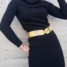 Charger l'image dans la galerie, Ceinture vintage Alma - Fun & colorée. Cuir jaune. Taille S. Fabriquée en France