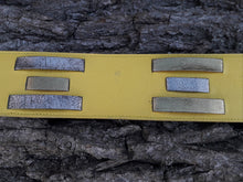 Charger l'image dans la galerie, Ceinture vintage Alma - Fun & colorée. Cuir jaune. Taille S. Fabriquée en France