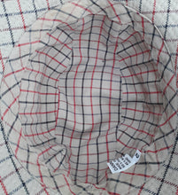 Charger l'image dans la galerie, Chapeau vintage Dolly - Carreaux Ecossais. Logo D. Laine et polyester