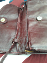 Charger l'image dans la galerie, Sac vintage Adélaïde - Cuir bordeaux