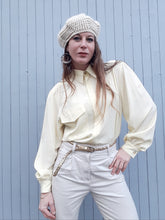 Charger l'image dans la galerie, Chemisier vintage Hermione - Boutons bijoux. Taille L, 40, 42