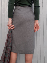 Charger l'image dans la galerie, Jupe vintage Grace - Plis creux. Taille L, 40, 42. Cacharel. Fabriqué en France