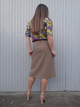Charger l'image dans la galerie, Jupe vintage Domitille - Couleur taupe. Taille L, 40, 42. Fabriqué en France