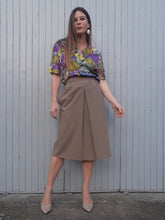 Charger l'image dans la galerie, Jupe vintage Domitille - Couleur taupe. Taille L, 40, 42. Fabriqué en France