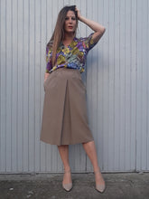 Charger l'image dans la galerie, Jupe vintage Domitille - Couleur taupe. Taille L, 40, 42. Fabriqué en France