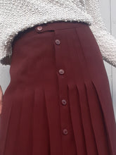 Charger l'image dans la galerie, Jupe vintage Cassandre - Coupe midi boutonnée. Plissée. Taille L, 40 42. Fabriqué en France