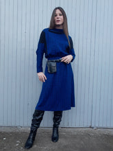 Charger l'image dans la galerie, Robe vintage Adélaïde - Imprimé pied-de-poule. Taille M, 38, 40. Courtelle. Made in Belgium.