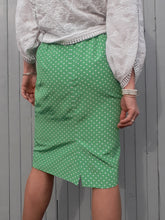 Charger l'image dans la galerie, Jupe vintage Estelle - Vert pomme à pois. Taille S, 34, 36. Fabriqué en France