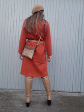 Charger l'image dans la galerie, Robe vintage Priscilla - Surpiqûres géométriques. Taille M, 38, 40