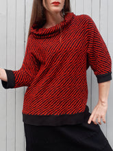Charger l'image dans la galerie, Pull-over vintage Clarisse - Zébré Red & black. Taille M, 38, 40