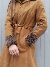 Charger l'image dans la galerie, Manchons Jane - Fourrure synthétique Léopard. Taille unique.