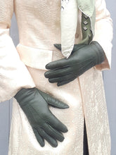 Charger l'image dans la galerie, Gants vintage Emma. Vert bouteille, finition baguette. Taille 7