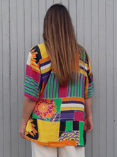 Charger l'image dans la galerie, Chemisier vintage Natasha - Bariolé et coloré. Taille XL, 42, 44. Maison 1.2.3