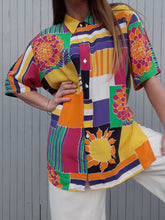Charger l'image dans la galerie, Chemisier vintage Natasha - Bariolé et coloré. Taille XL, 42, 44. Maison 1.2.3