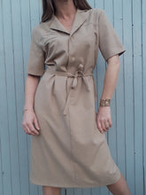 Charger l'image dans la galerie, Robe Lisa - Couleur sable. Taille L, 40, 42