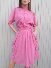 Charger l'image dans la galerie, Ensemble vintage Lucie - Rose à pois noirs. Taille M, 38, 40. Fabriqué en France