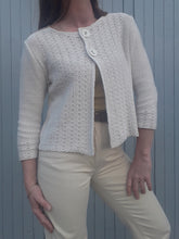 Charger l'image dans la galerie, Cardigan vintage Anne - Mailles ajourées. Taille S, 36, 38