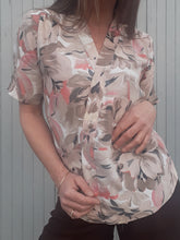 Charger l'image dans la galerie, Blouse vintage Héline - Cache-cœur. Taille M, 38, 40. Fabriqué en France