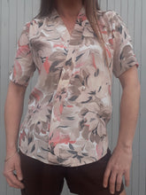 Charger l'image dans la galerie, Blouse vintage Héline - Cache-cœur. Taille M, 38, 40. Fabriqué en France