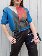 Charger l'image dans la galerie, Veste sans manche en patchwork de cuir. Taille L, 40, 42. Couleurs Vintage. Bleu, rouge, camel, vert bouteille, jaune.
