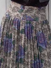 Charger l'image dans la galerie, Jupe vintage Lina - Laine fleurie. Bord volanté. Taille S, 36, 38