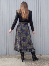 Charger l'image dans la galerie, Jupe vintage Lina - Laine fleurie. Bord volanté. Taille S, 36, 38