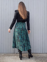 Charger l'image dans la galerie, Jupe vintage Diane - Plissé Soleil à fleurs vertes. Taille XL, 42, 44