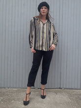 Charger l'image dans la galerie, Chemisier vintage Monica - Rayé sable et noir. Taille XL, 42, 44
