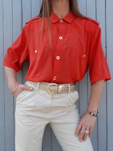 Charger l'image dans la galerie, Chemisier vintage Maria - Rouge framboise. Taille XXL, 44, 46