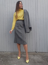 Charger l'image dans la galerie, Ensemble Couleurs Vintage, blazer et jupe crayon gris à rayures jaunes et bleus , taille XXL, 44. Weinberg