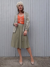 Charger l'image dans la galerie, Ensemble vintage Mila - Veste & jupe plissée. Taille S, 36, 38. Annette Boutique.