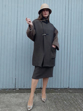 Charger l'image dans la galerie, Ensemble vintage Katarina - Veste oversize & Jupe crayon. Taille S, 36, 38. Bellocoton. Fabriqué en France