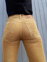 Charger l'image dans la galerie, Jean Levi's 631 Marcia - Velours côtelé moutarde. Made in France. Taille S, 36, 38. W30 L36