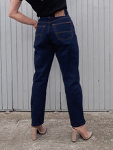 Charger l'image dans la galerie, Jean jinglers denim bleu marine. Couleurs Vintage. Taille M, 38, 40