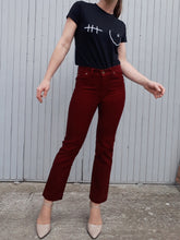 Charger l'image dans la galerie, Jean en velours côtelé Lee Cooper, Couleurs Vintage. Taille XS, 34, 36. Bordeaux, lie de vin
