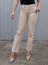 Charger l'image dans la galerie, jean levi's 501. Beige. Couleurs Vintage. Taille S, 36, 38